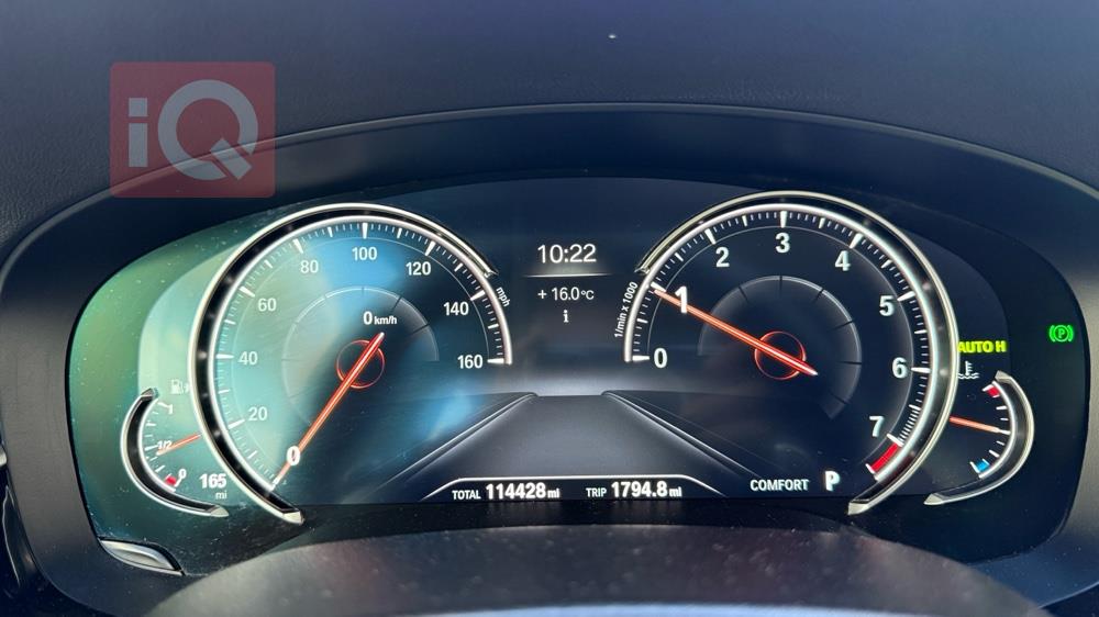 بی ئێم دەبڵیو سیریەس 5